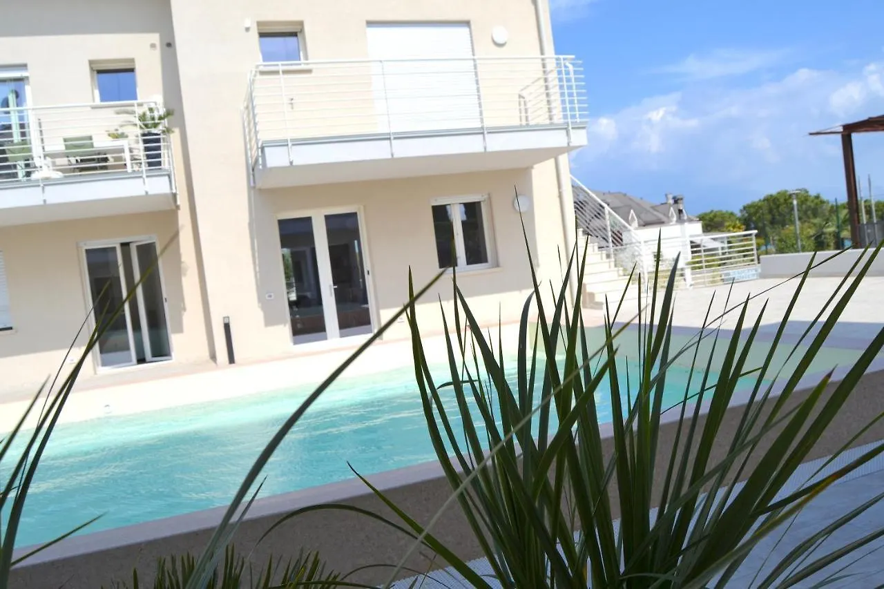 Aura Ar Holiday-Home Peschiera del Garda